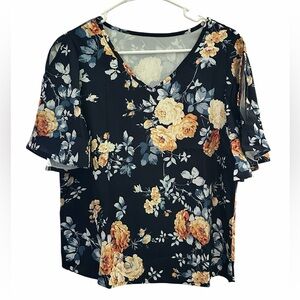 Women's Open Shoulder Floral Printed Chiffon Blouse - Size Large - PTP 20”